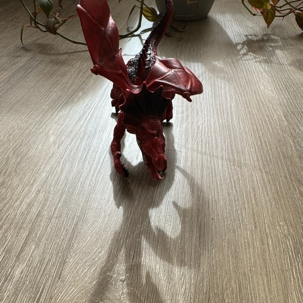 S&H Red Dragon Figurine